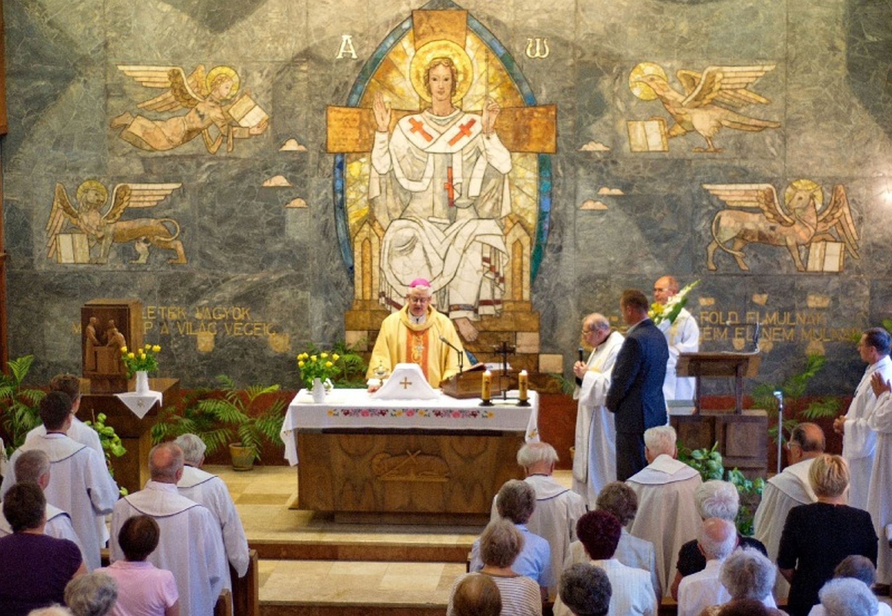 Ezúttal az Almássy-telepi templomban lesz az elsőcsütörtöki Eucharisztia-ünnep